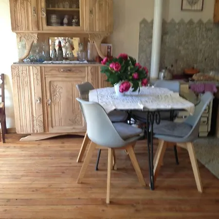 Dans Le Village Casa vacanze *